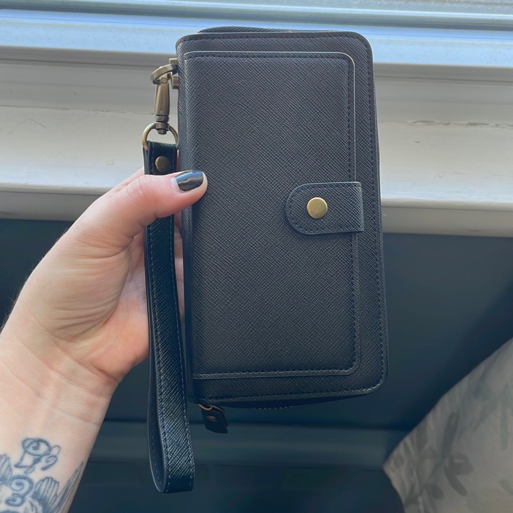 Luxe Ultimate Wristlet Phone Case for iPhone 12 pro